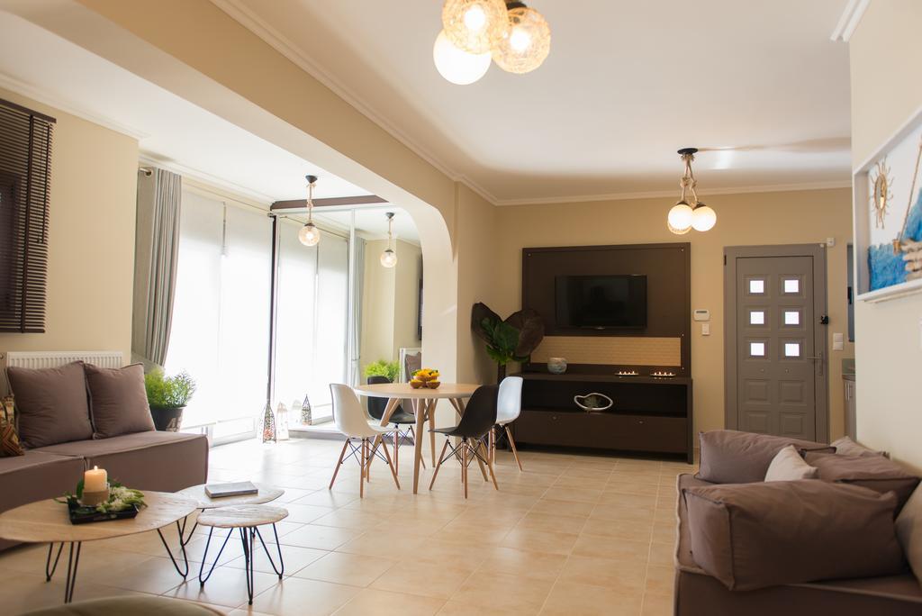 Villa Armonia Vouliagmeni Lake Exterior photo