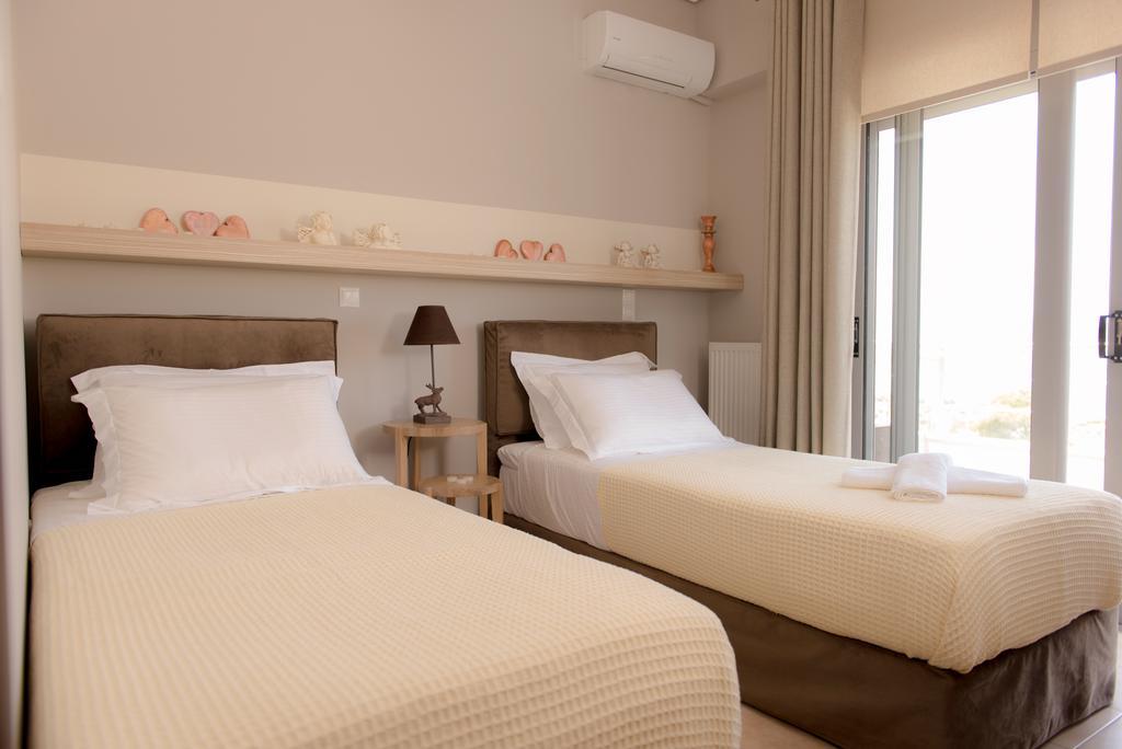 Villa Armonia Vouliagmeni Lake Room photo